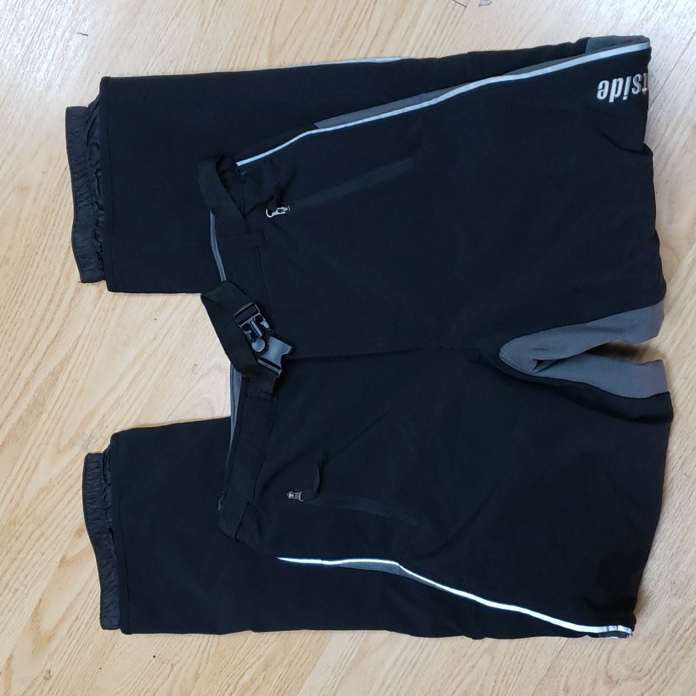 R.U. Outside snow pants size small